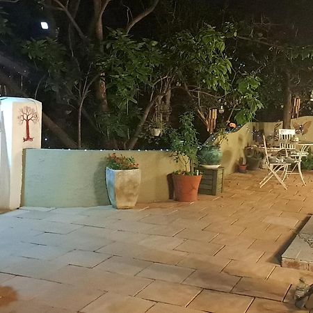 Gabbys Cottage Guesthouse Bloemfontein Exterior foto