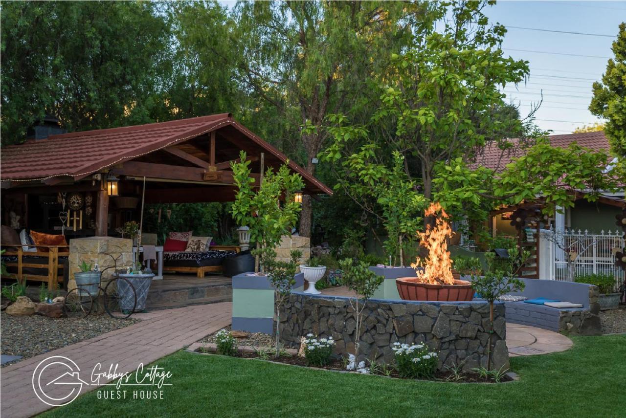 Gabbys Cottage Guesthouse Bloemfontein Exterior foto