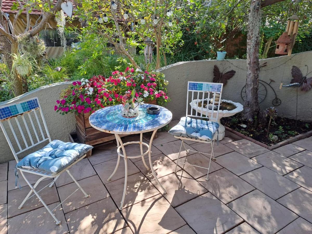 Gabbys Cottage Guesthouse Bloemfontein Exterior foto